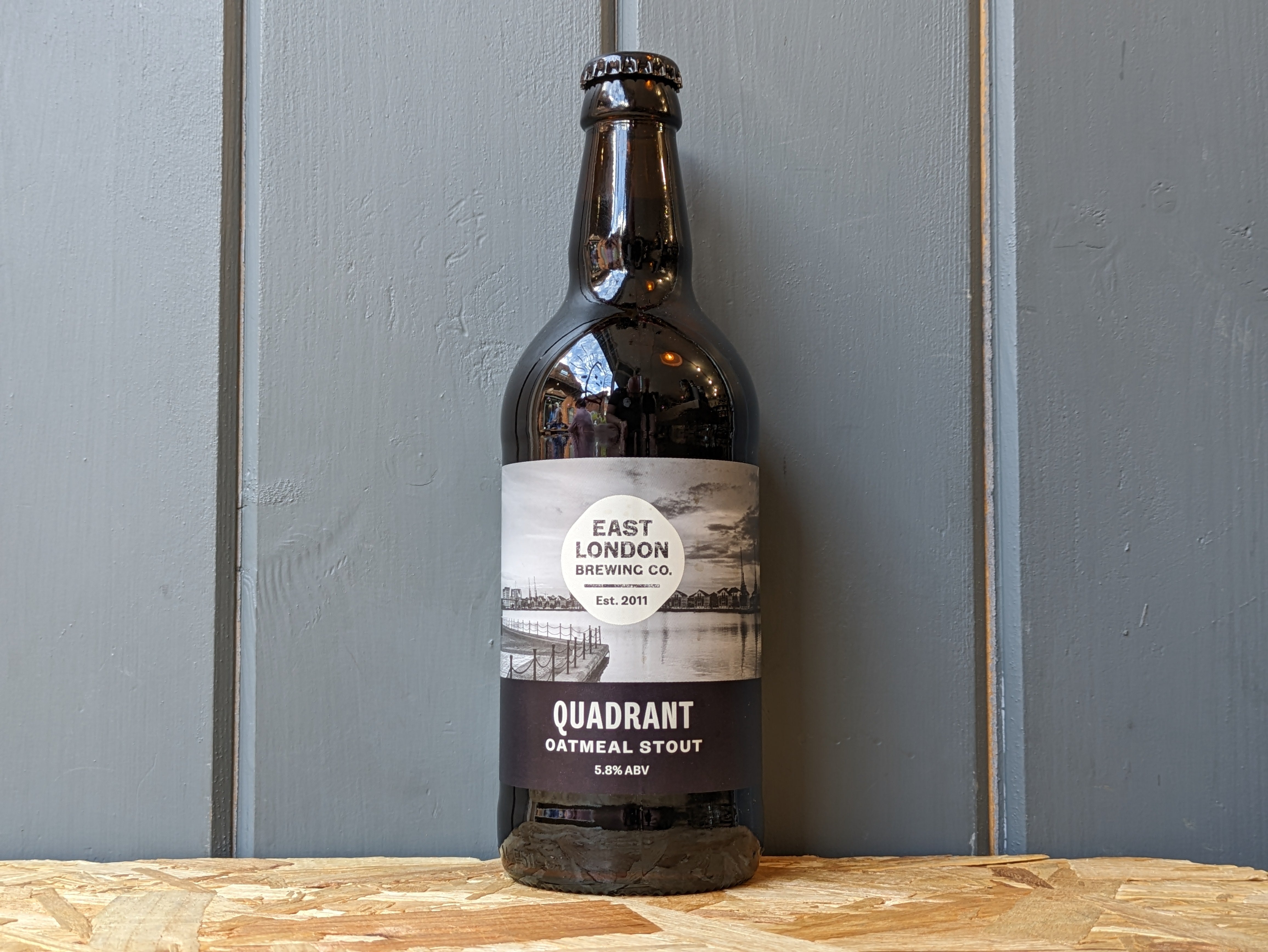 East London Brewing  Quadrant : Oatmeal Stout - Dead Time Beers