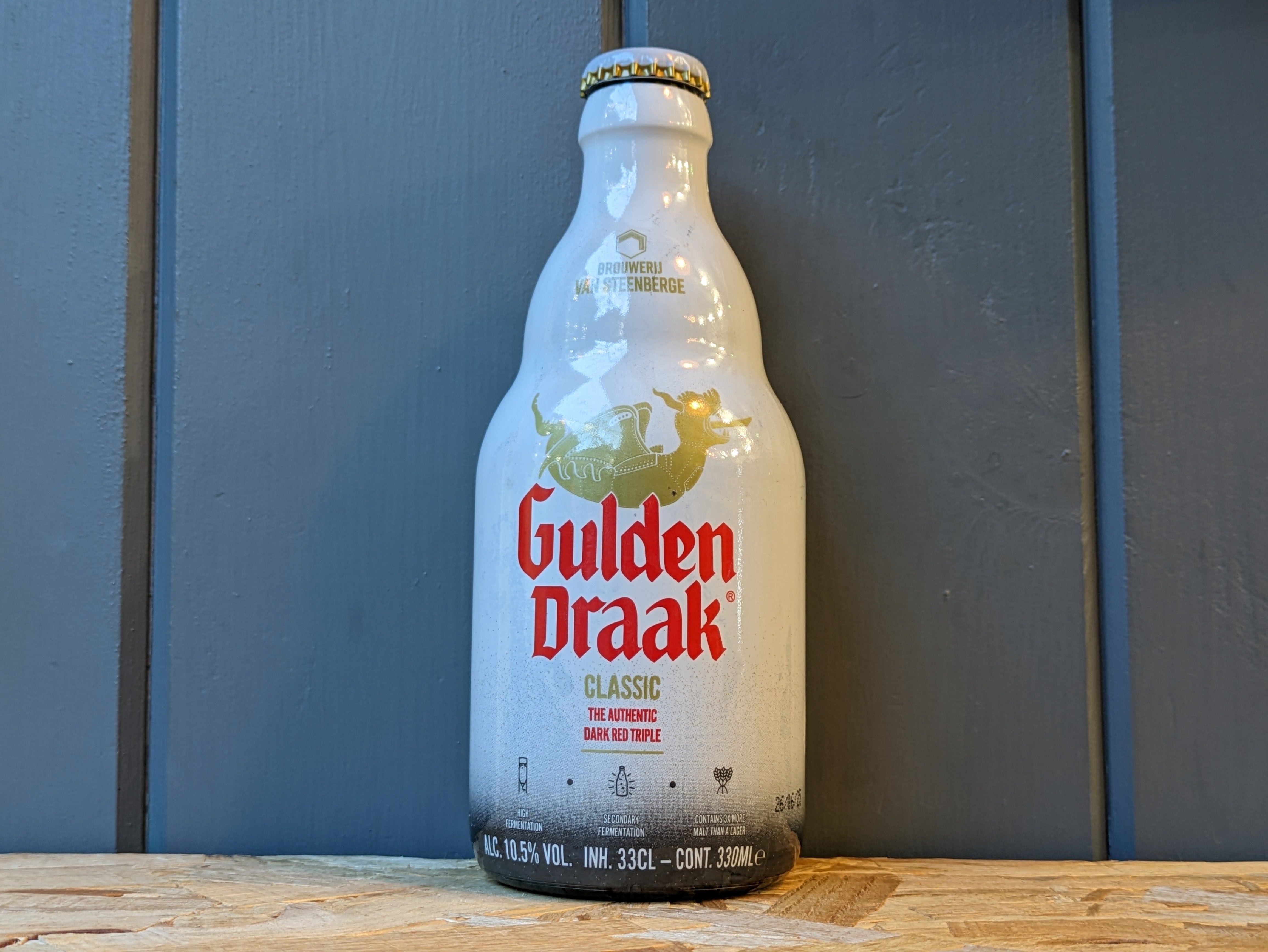 Van Steenberge  Gulden Draak : Strong Belgian Ale - Dead Time Beers