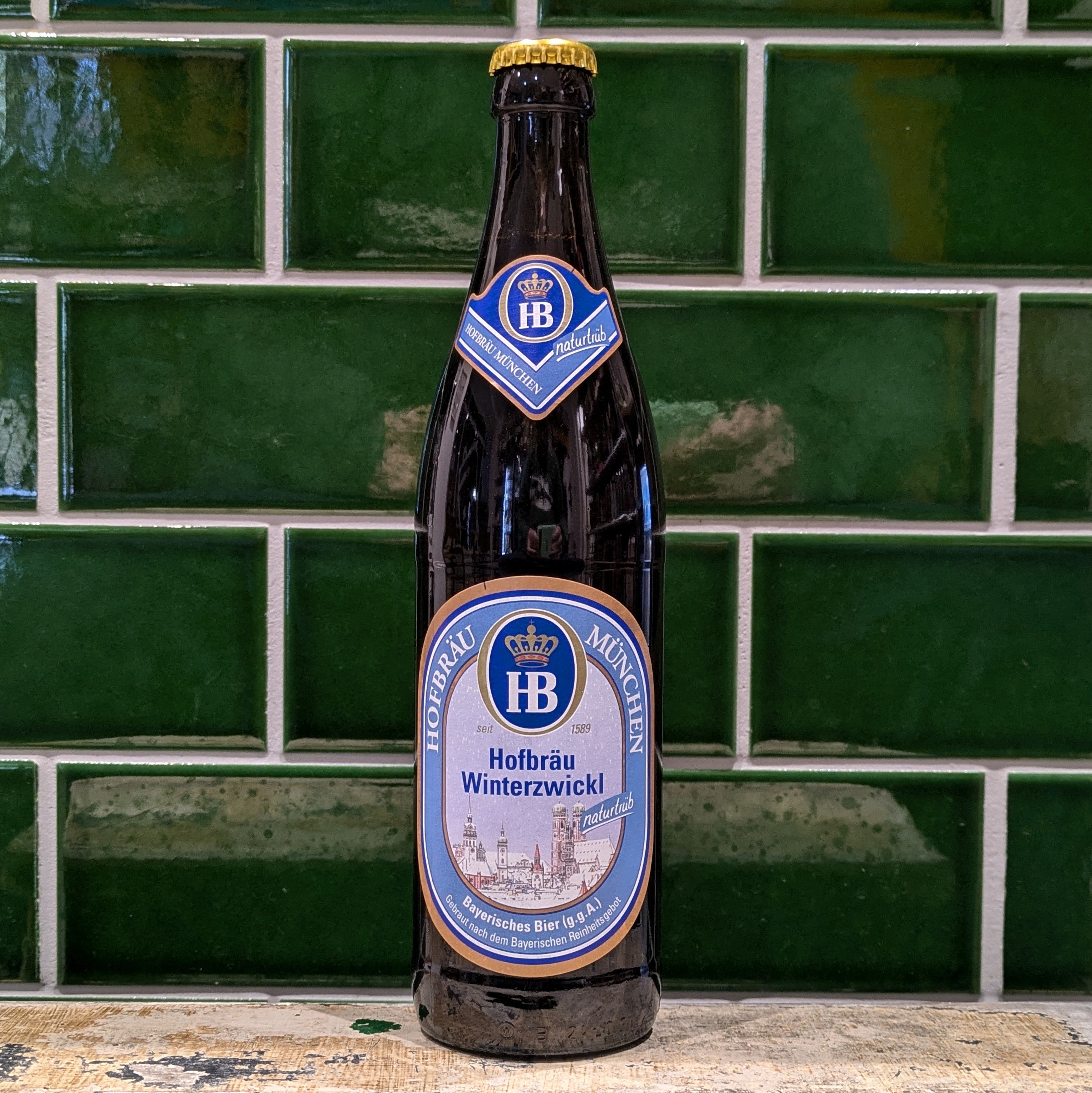 Hofbrau  Winterzwickl : Festive Lager - Dead Time Beers